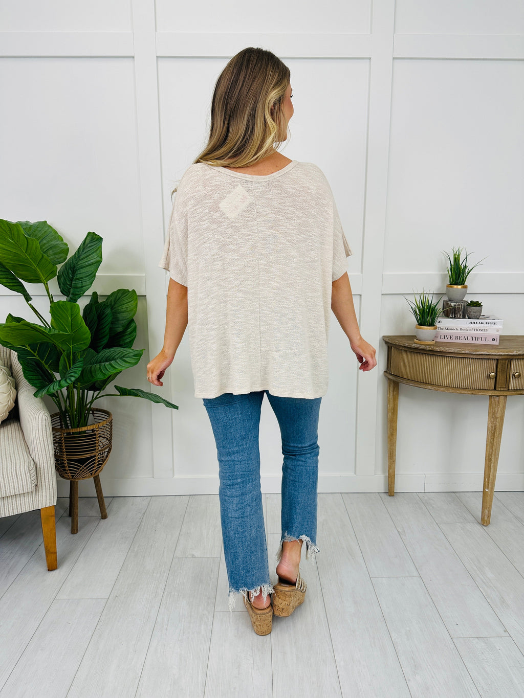 Minimal Mood Top In Multiple Colors