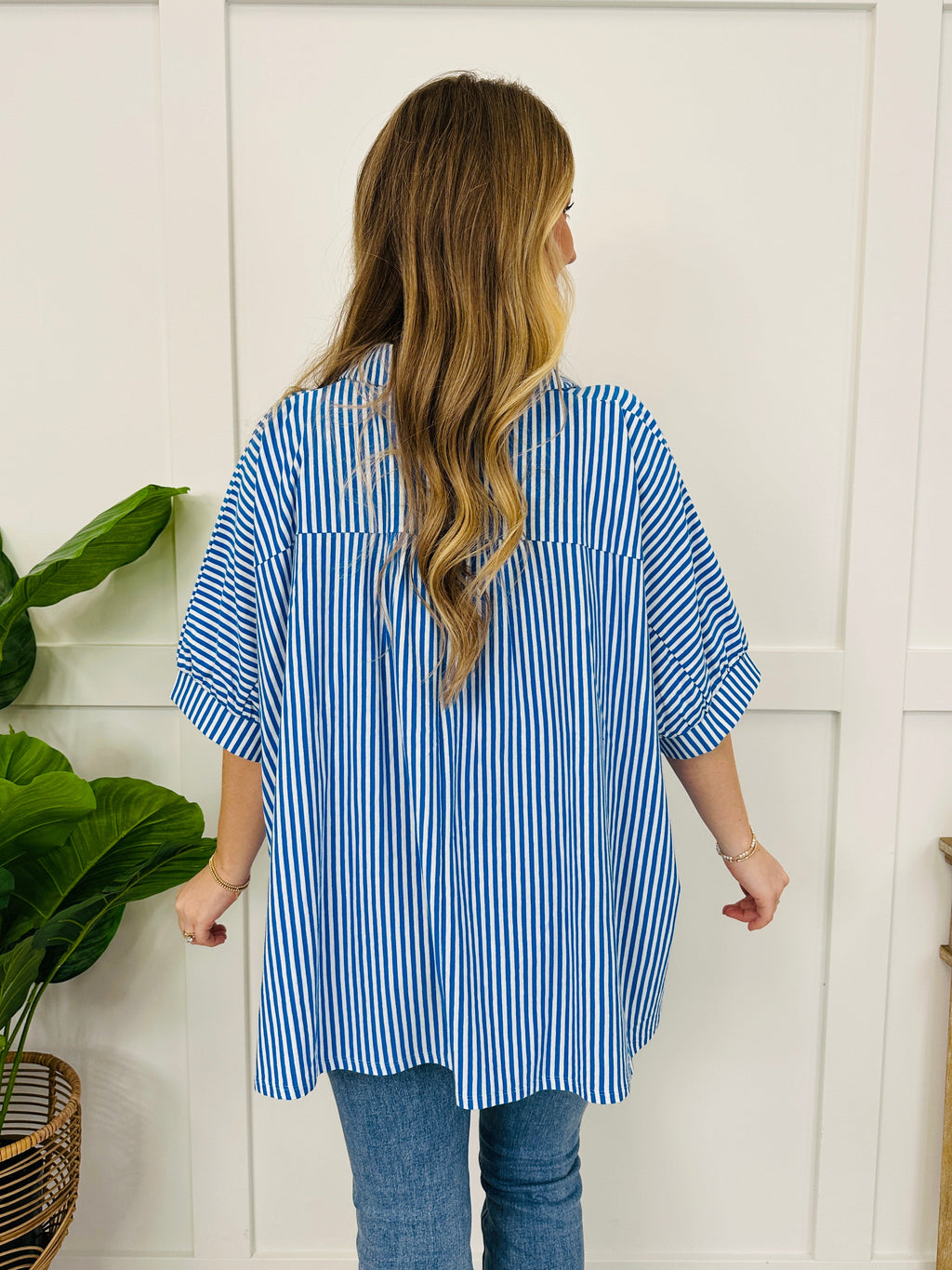 Linear Lounge Top In Ocean Blue
